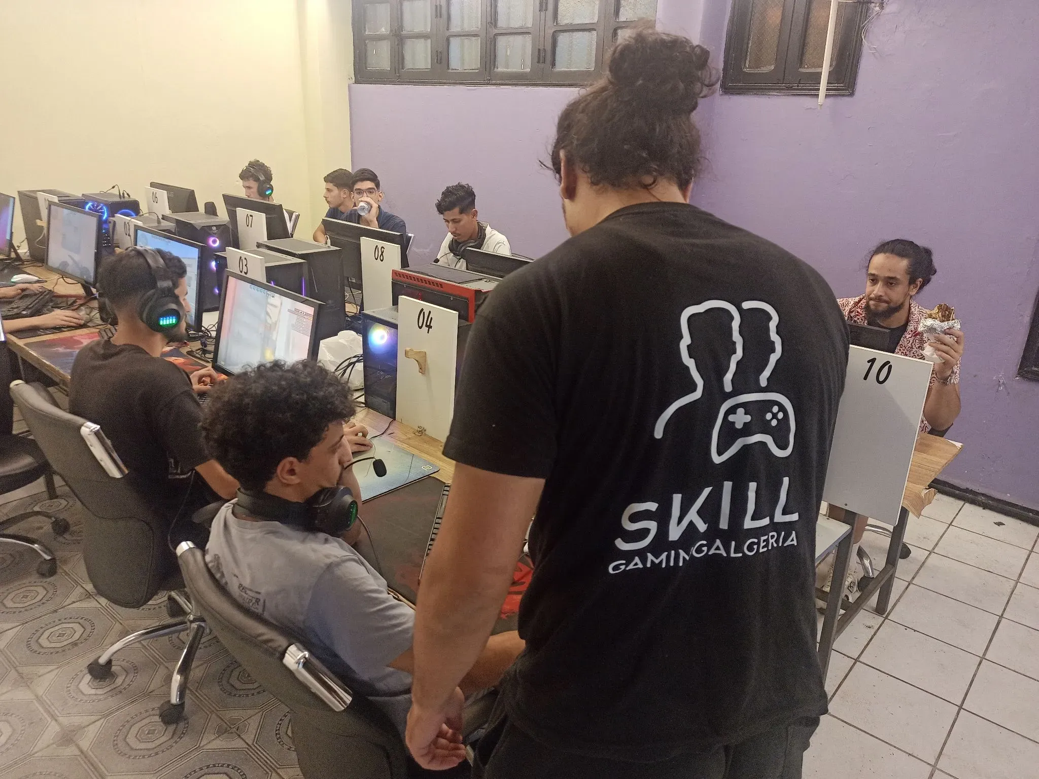 Joueurs concentrés pendant un match